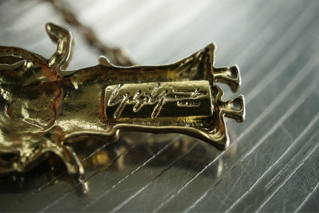 ヨウジヤマモト プールオム 千手観音 山本耀司 ブローチ ゴールド ビンテージ