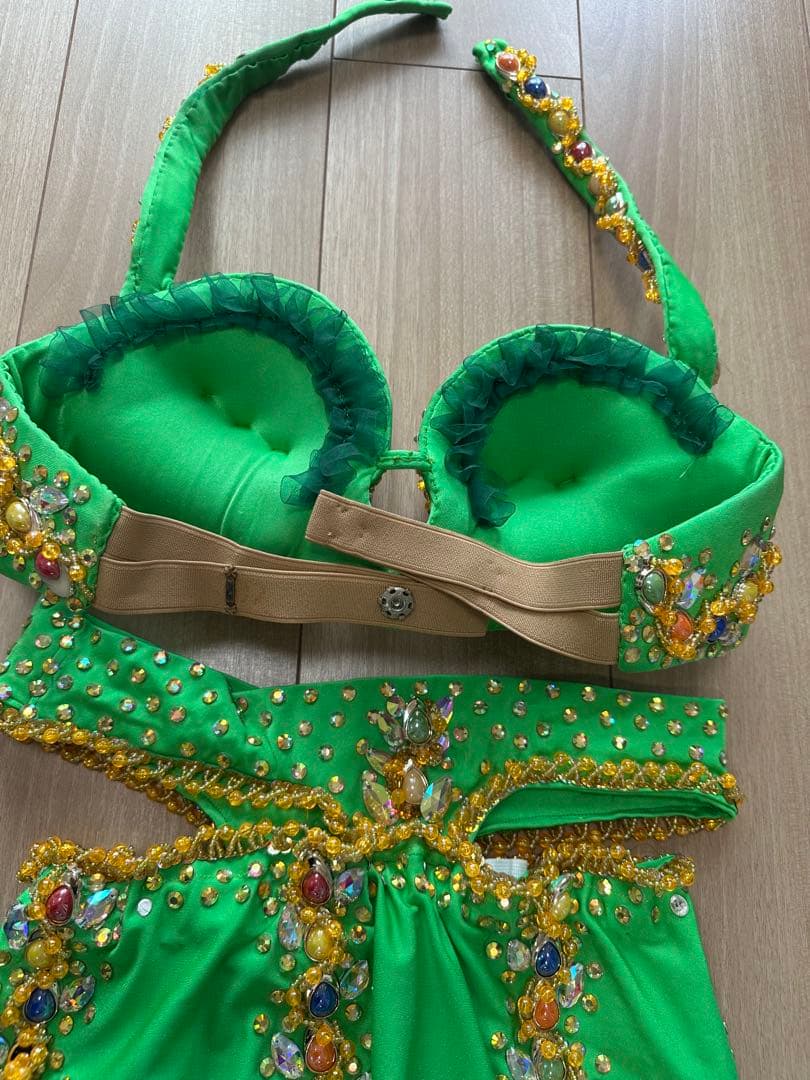 ベリーダンス衣装　緑　エジプト製