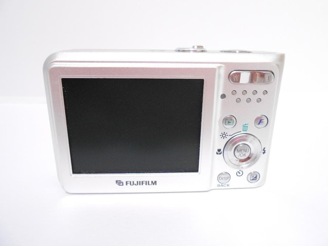 【お値下げ歓迎・美品】 FUJIFILM FinePix F30 シルバー