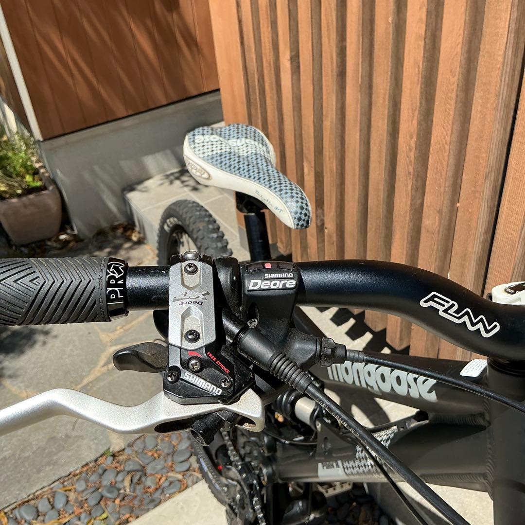 期間限定値下げ中　マングース　pinn’r フルサス