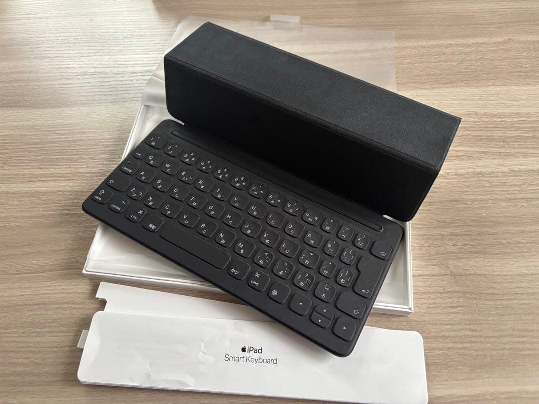 iPad 第9世代 64GB SIMフリー　ほぼ未使用に近い　3点セット