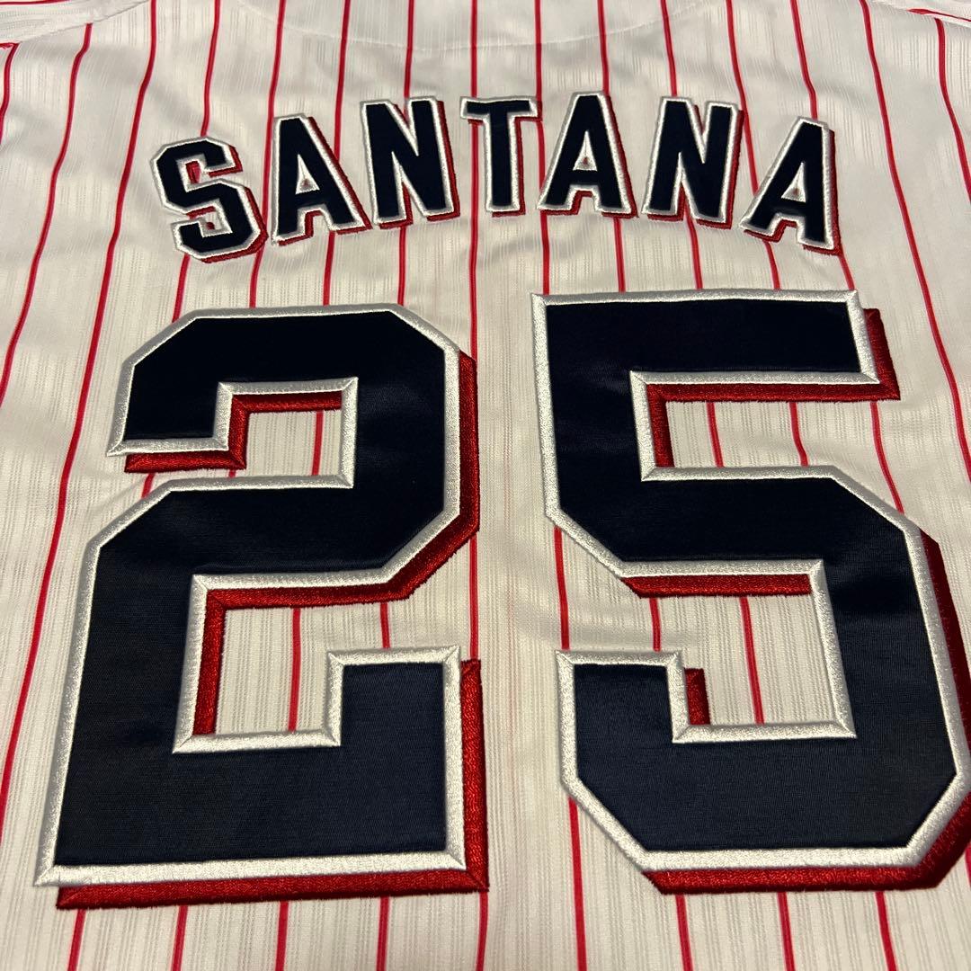 新品未使用　東京ヤクルトスワローズ　ユニフォーム サンタナ　25 Lサイズ