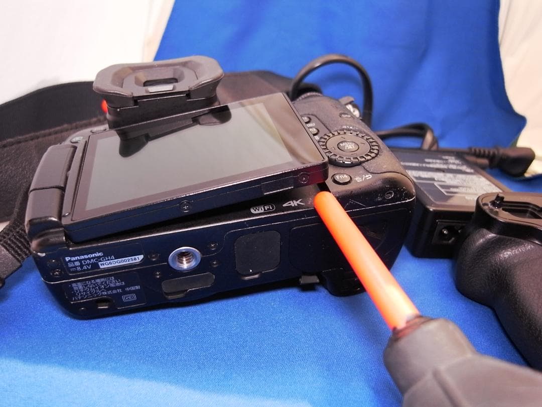 GH4 　LUMIX DMC-GH4　DMW-BGGH3 　充電器付属　４K動画