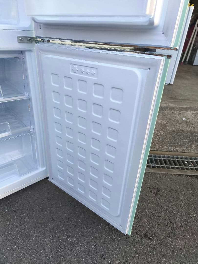 関東限 条件で無料配 22年 レトロ冷蔵庫 レトロ風冷蔵庫 レトロデザイン冷蔵庫