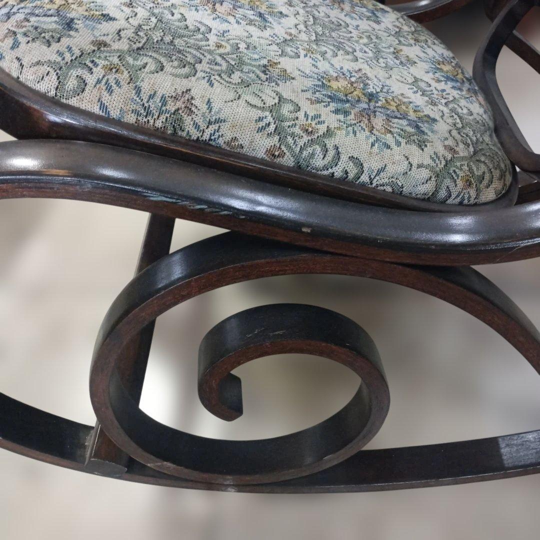 ４９５８）ゴブラン織り木製フレームのロッキングチェア