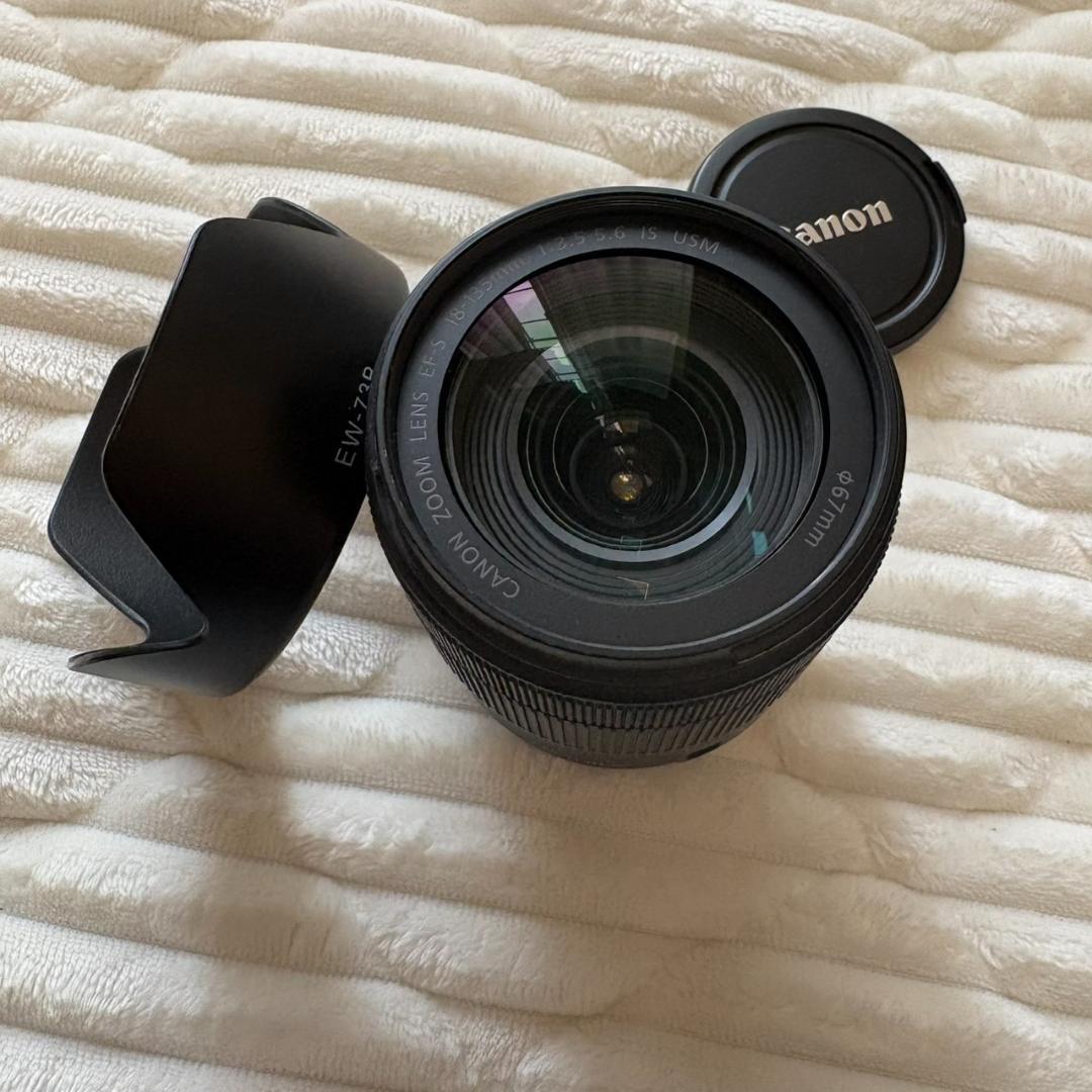 Canon EF-S 18-135mm レンズ　キャノン　レンズ