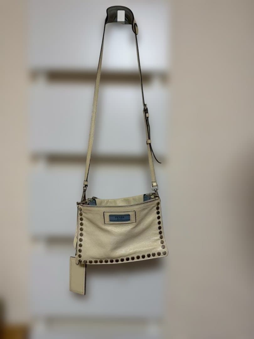 PRADA エティケットバッグ ショルダーバッグ 斜め掛け アイボリー