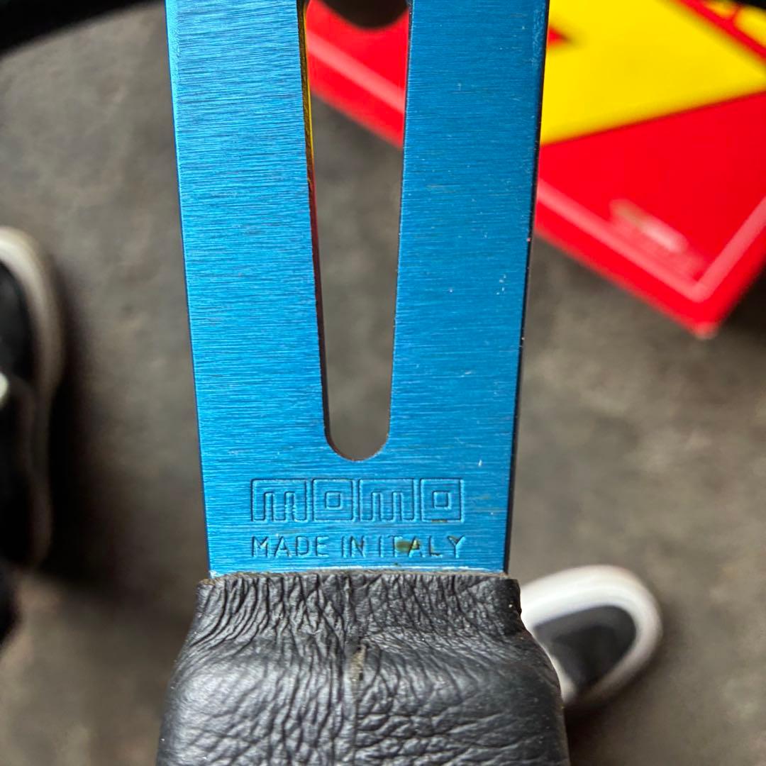 momo ステアリングホイール 未使用品