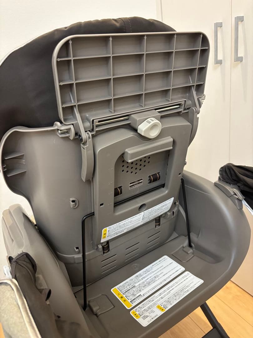 ネムリラ　Combi オートスゥイングヘッド&チェア　ベビーシート グレー