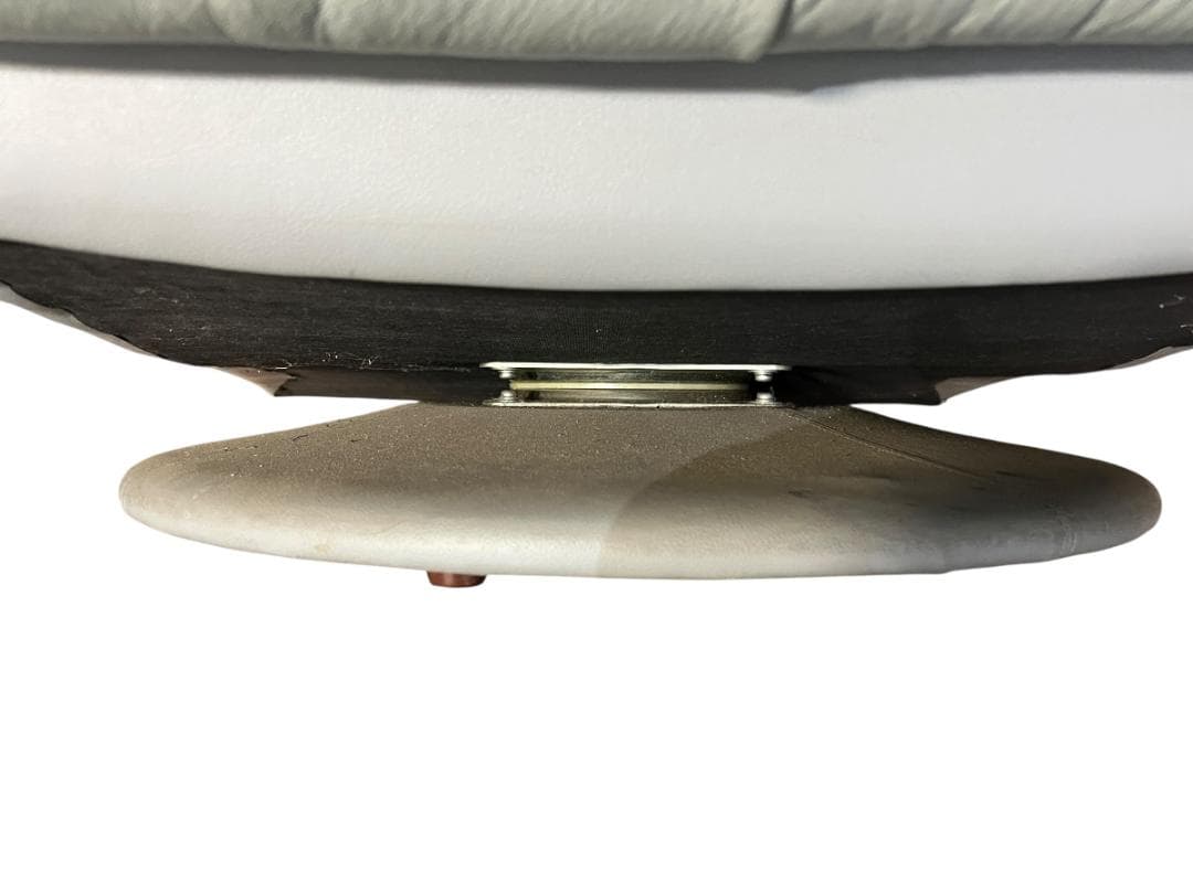 カリモク Karimoku 本革 回転式ラウンジチェア