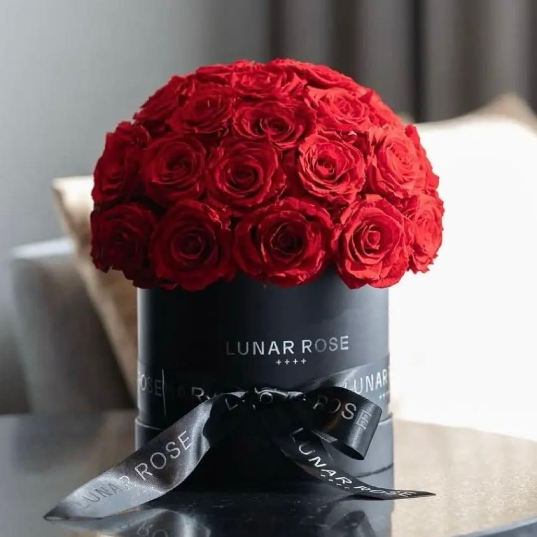 【美品】LUNAR ROSE プリザーブドフラワー　ローズ　バラ　薔薇