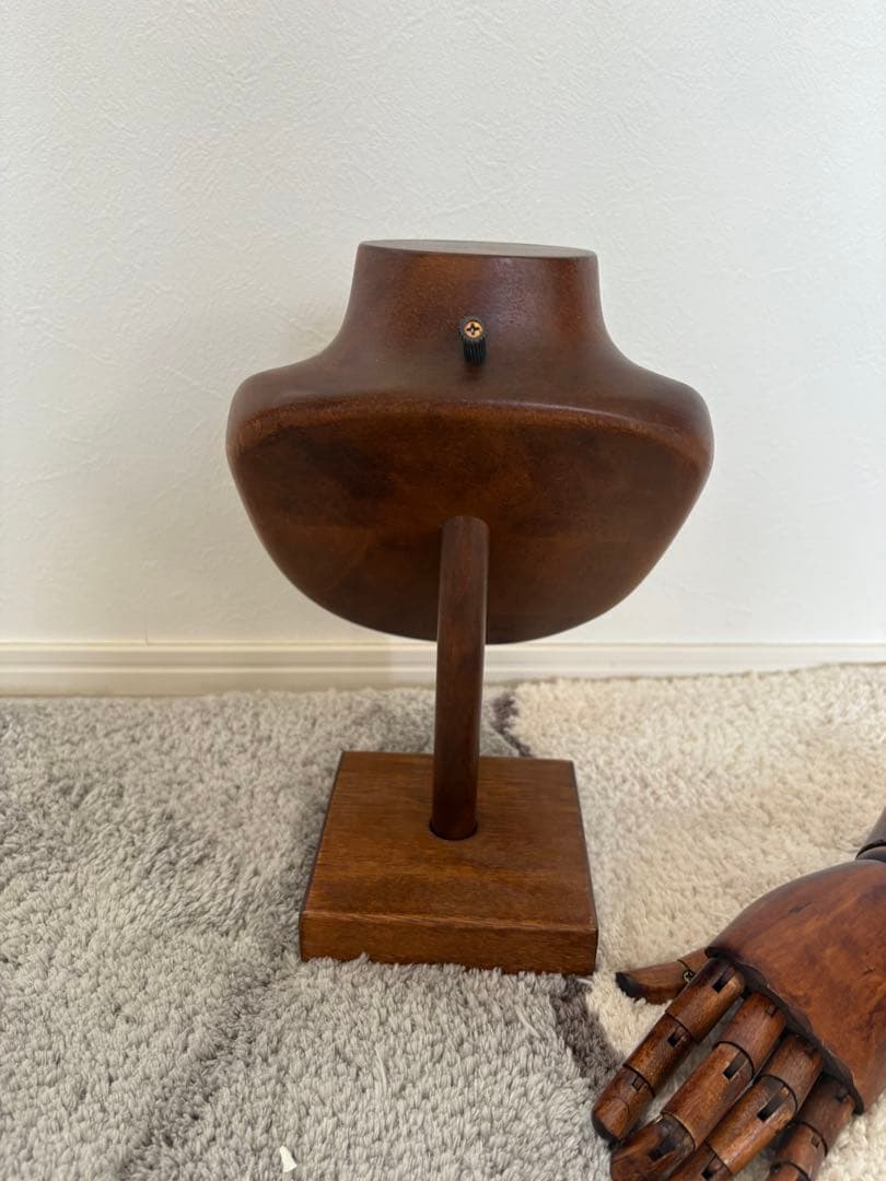 木製トルソーと手型マネキンセット