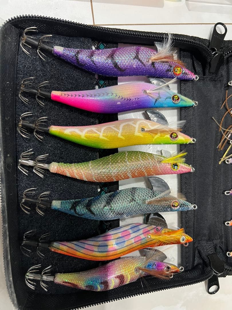 値下げ中！エギ 15個セット ケース付き