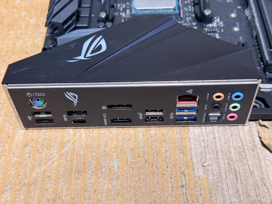 マザーボード ROG STRIX B450-F GAMING + AMD Ryzen3200g