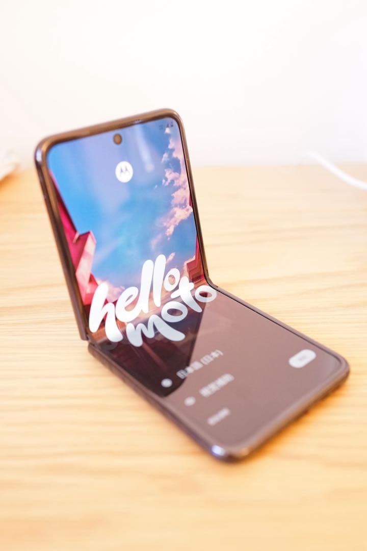 motorola razr 50 ULTRA 本体