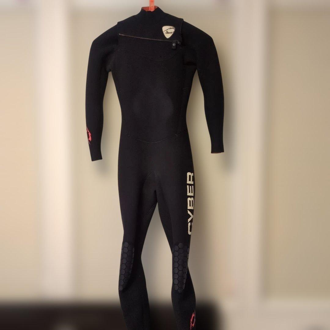 CYBER フルスーツ ブラック