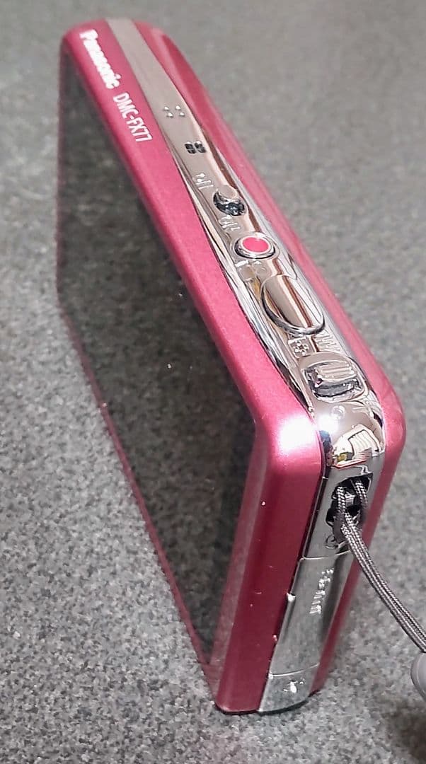 デジタルカメラ Panasonic LUMIX DMC-FX77