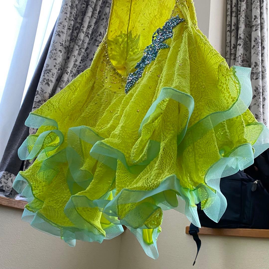 社交ダンス　ラテンドレス　クチュールイヴォンヌシュテファン製