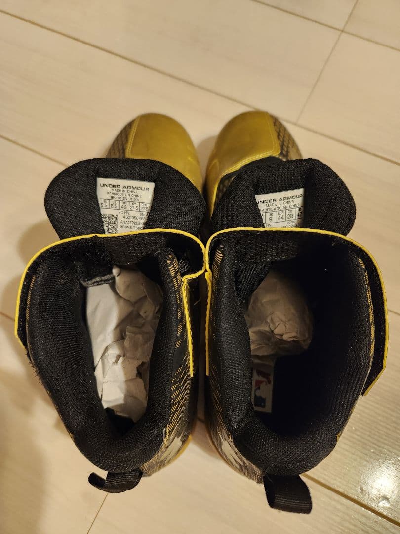 海外限定　アンダーアーマー野球スパイク