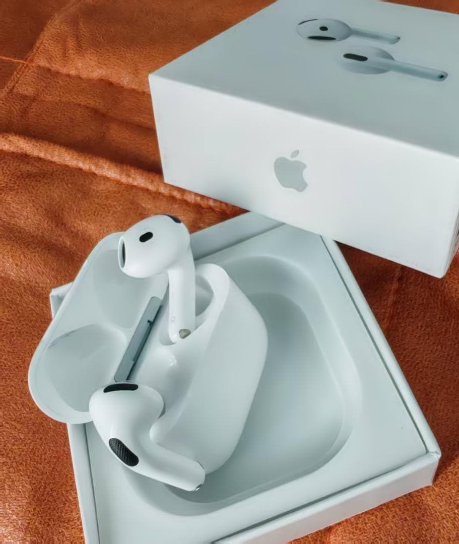 AirPods 4 ANC アクティブノイズキャンセリング機能搭載