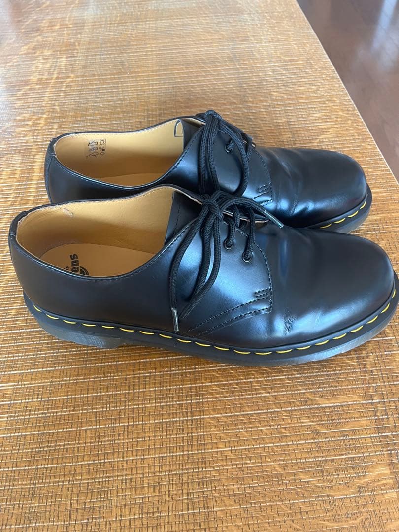Dr. Martens ドクターマーチン　10085 AW006 UK10