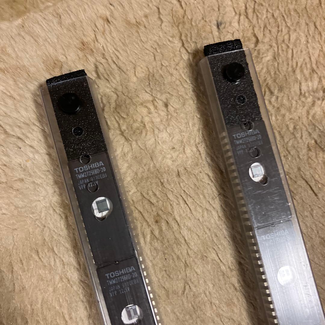 【新品】EP-ROM TOSHIBA TMM27256BD-2Q