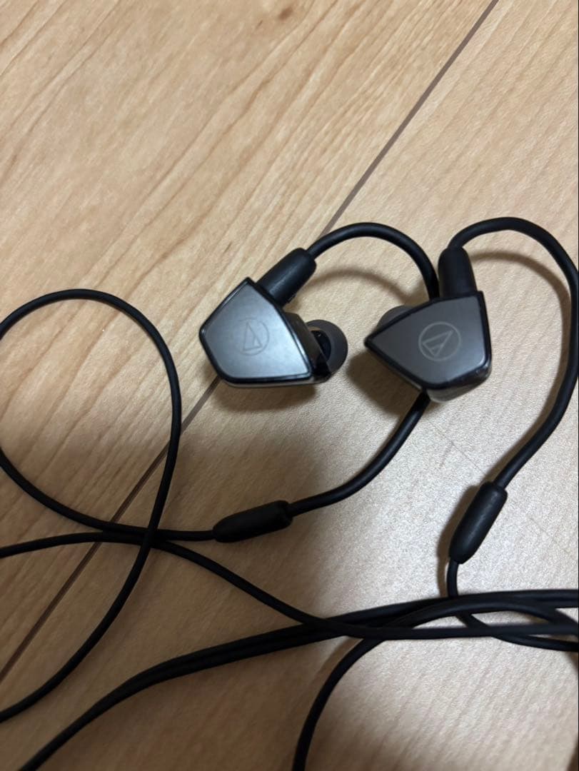 audio-technica イヤホン ATH-LS300