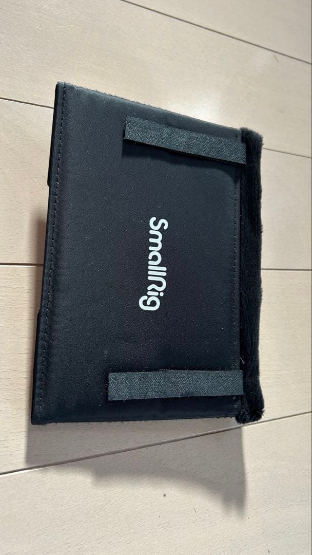 スモールリグ　FEELWORLD LUT7S 用ケージ