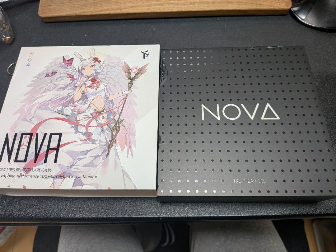 TRUTHEAR NOVA 1DD+4BA インイヤーヘッドホン
