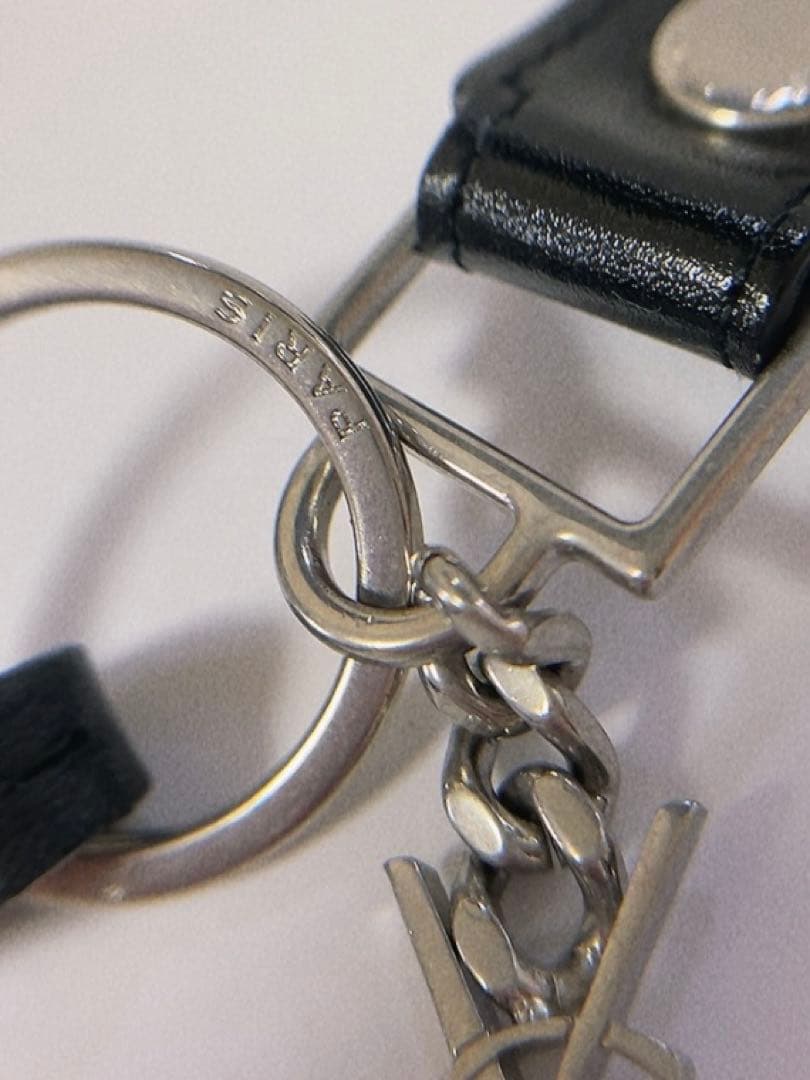 サンローラン　SAINT LAURENT キーホルダー　キーリング　黒　箱付き