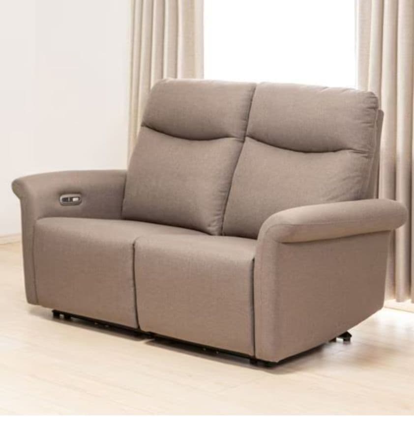 ヤマダオリジナル 電動リクライニングソファ　2人掛け ファブリックモカ色