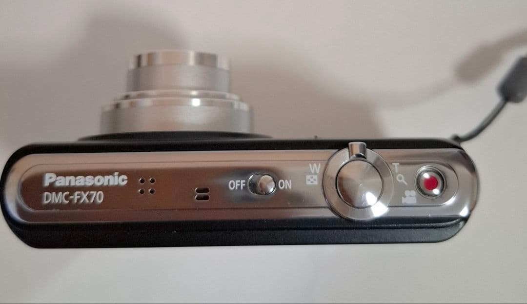 [美品] パナソニックPanasonic LUMIX DMC-FX70 コンデジ