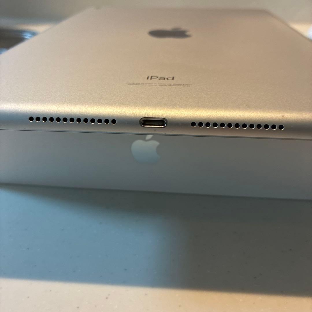 Apple iPad (第9世代) Wi-Fi 64GB