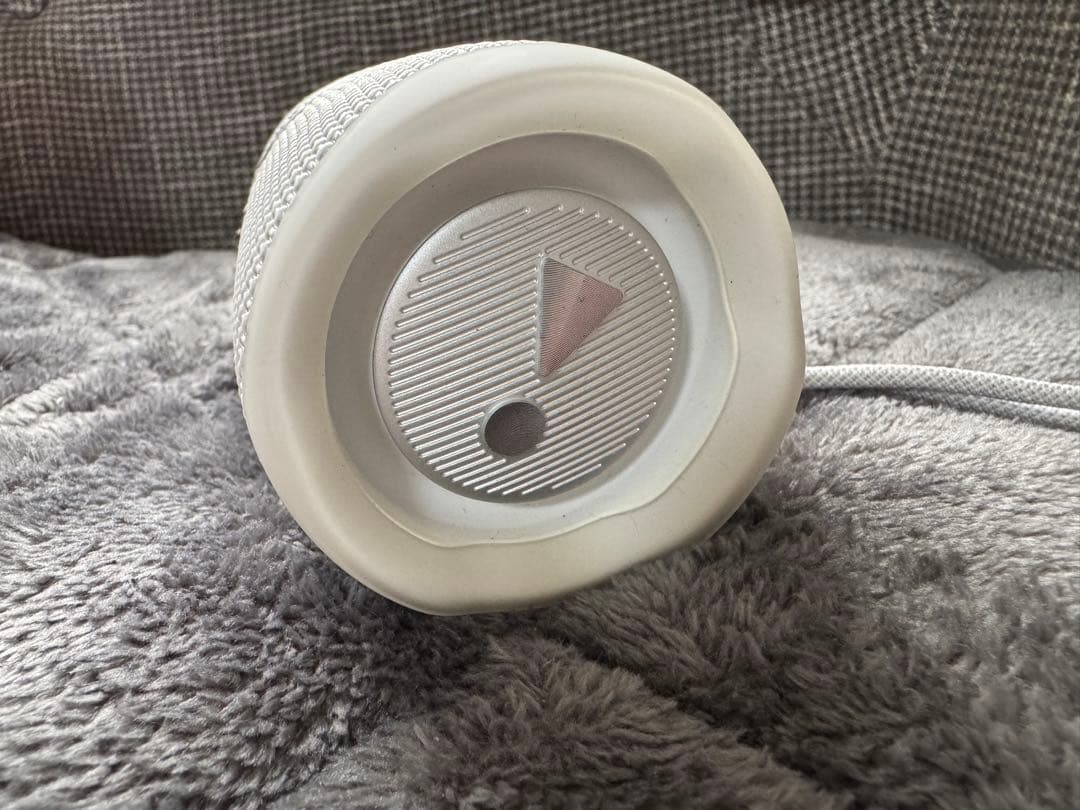 JBL FLIP6 ホワイト ポータブルスピーカー