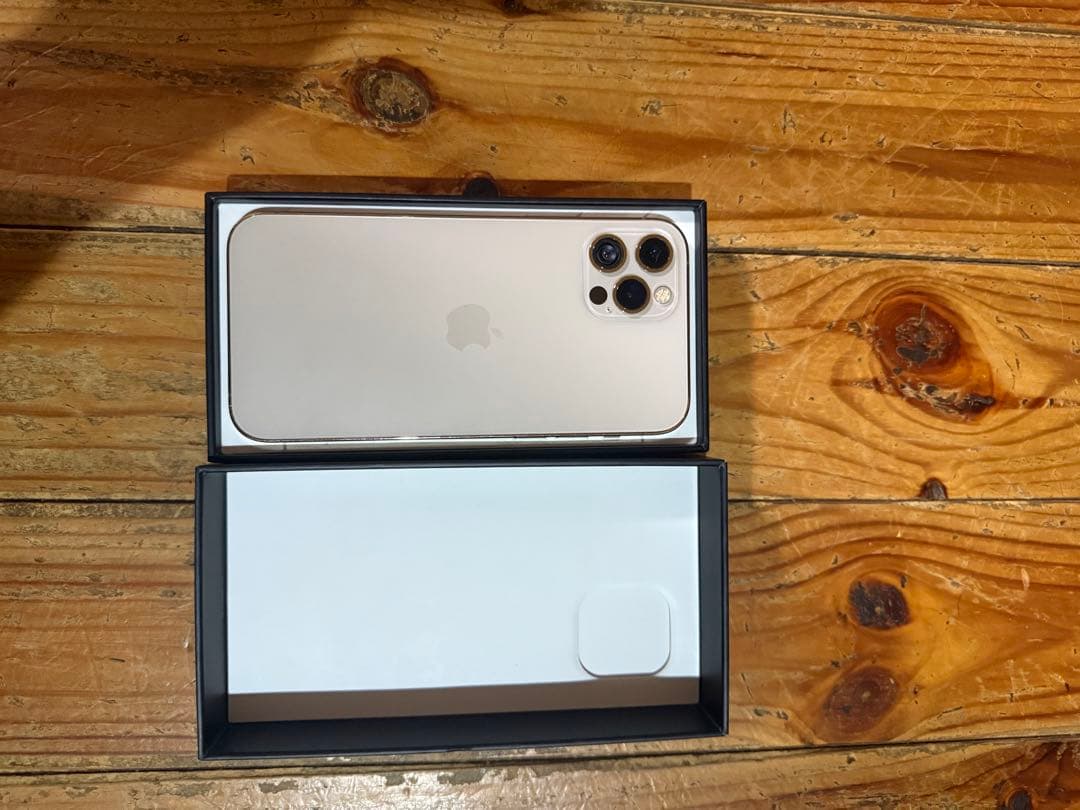 Apple iPhone 12Pro ゴールド 本体