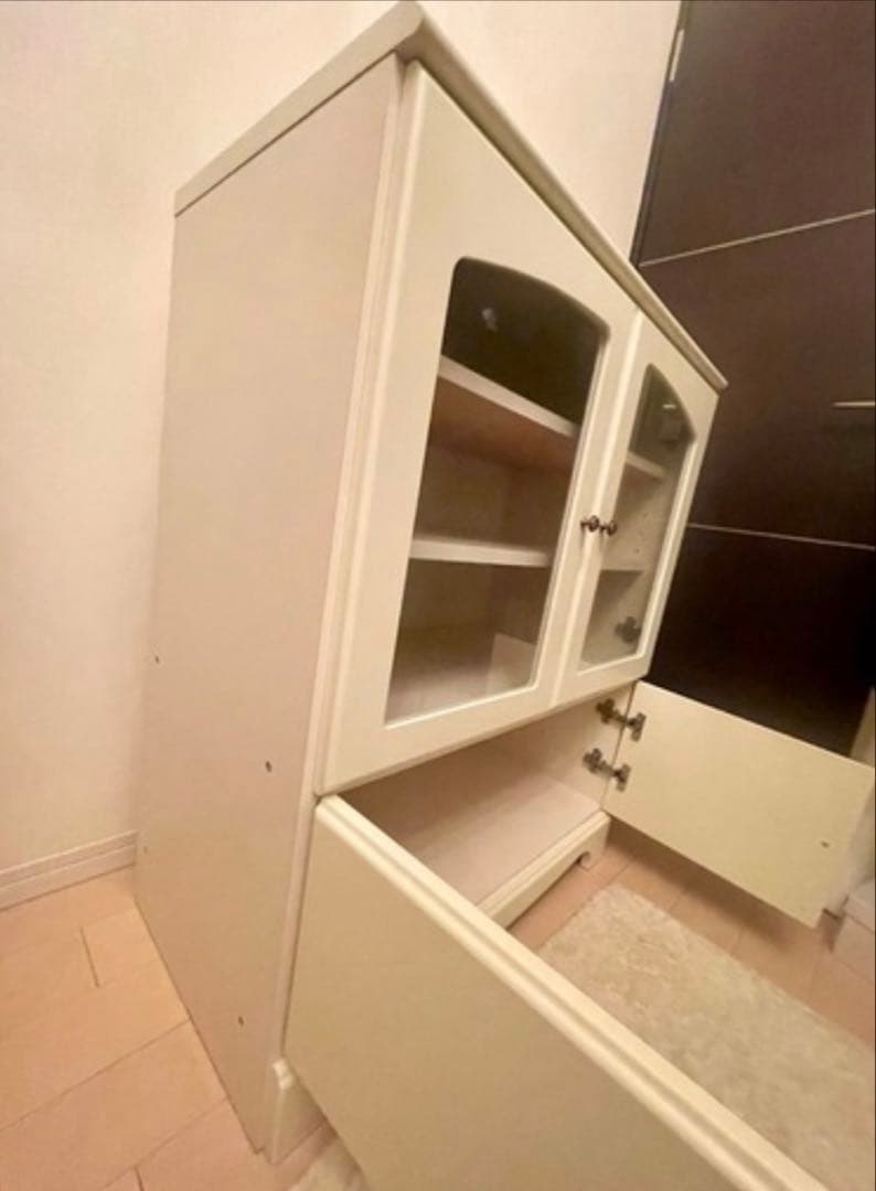 【アンティーク】ガラスキャビネット　ディスプレイ　白　オフホワイト　サロン　展示