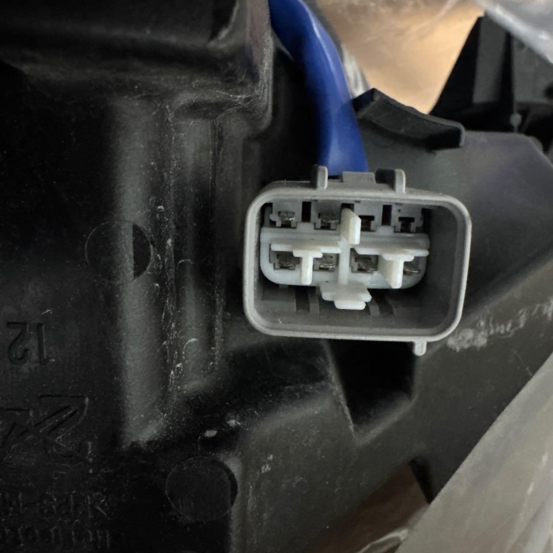 86 ZN6 前期純正ヘッドライト　左右セット