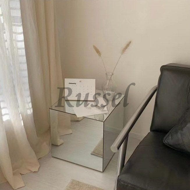 サイドテーブル ミラー 正方形 反射 鏡面 モダン シック インテリア モノクロ