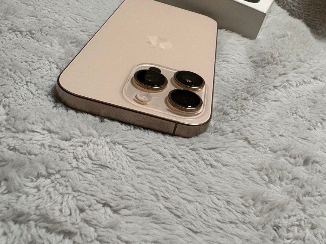 iPhone 16 Pro 128GBデザートチタニウム