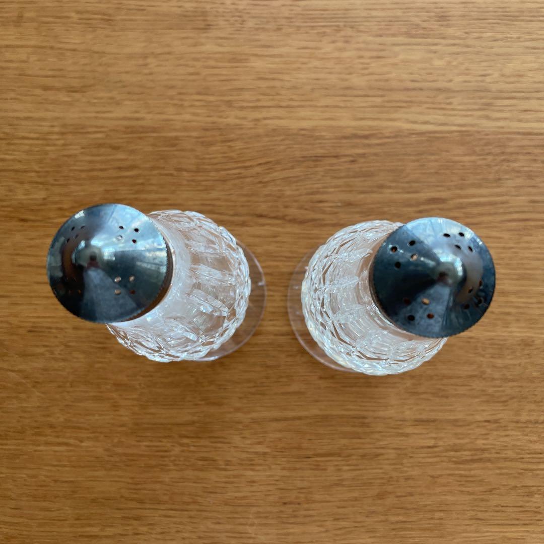 ウォーターフォード リスモア 脚付きソルト＆ペッパーシェイカーセット