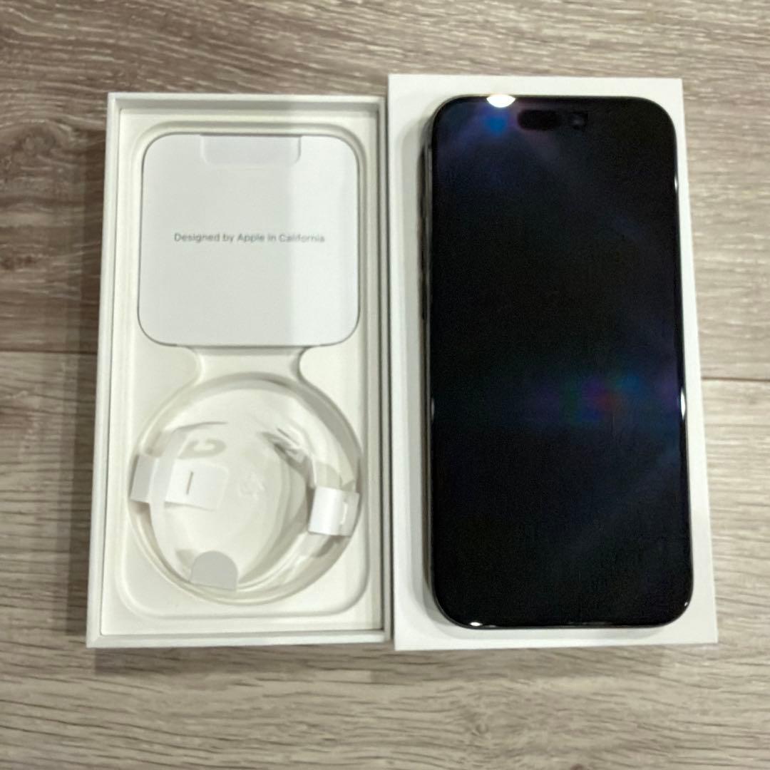 iPhone 15 pro 256GB ブラックチタニウム