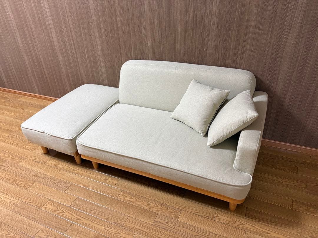 ベージュ　ソファ クッション付き　アイリスオーヤマ　2人掛け　2.5人掛け