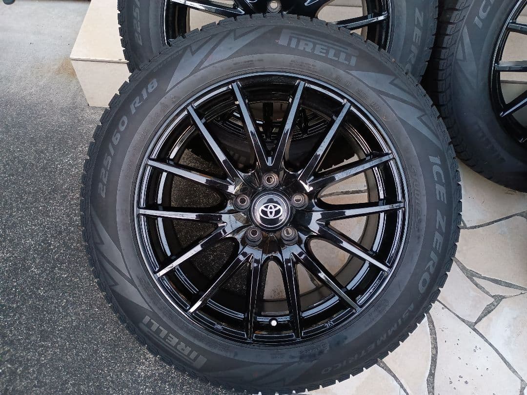 225/60R18 スタッドレスホイールセット　美品バリ山　ハリアーＲＡＶ4に！