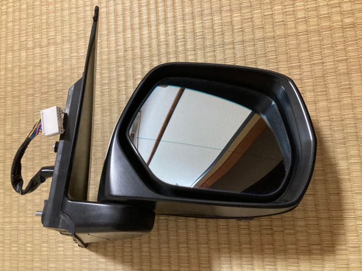 ステップワゴン スパーダ(2017年モデル)サイドミラー(運転席側)