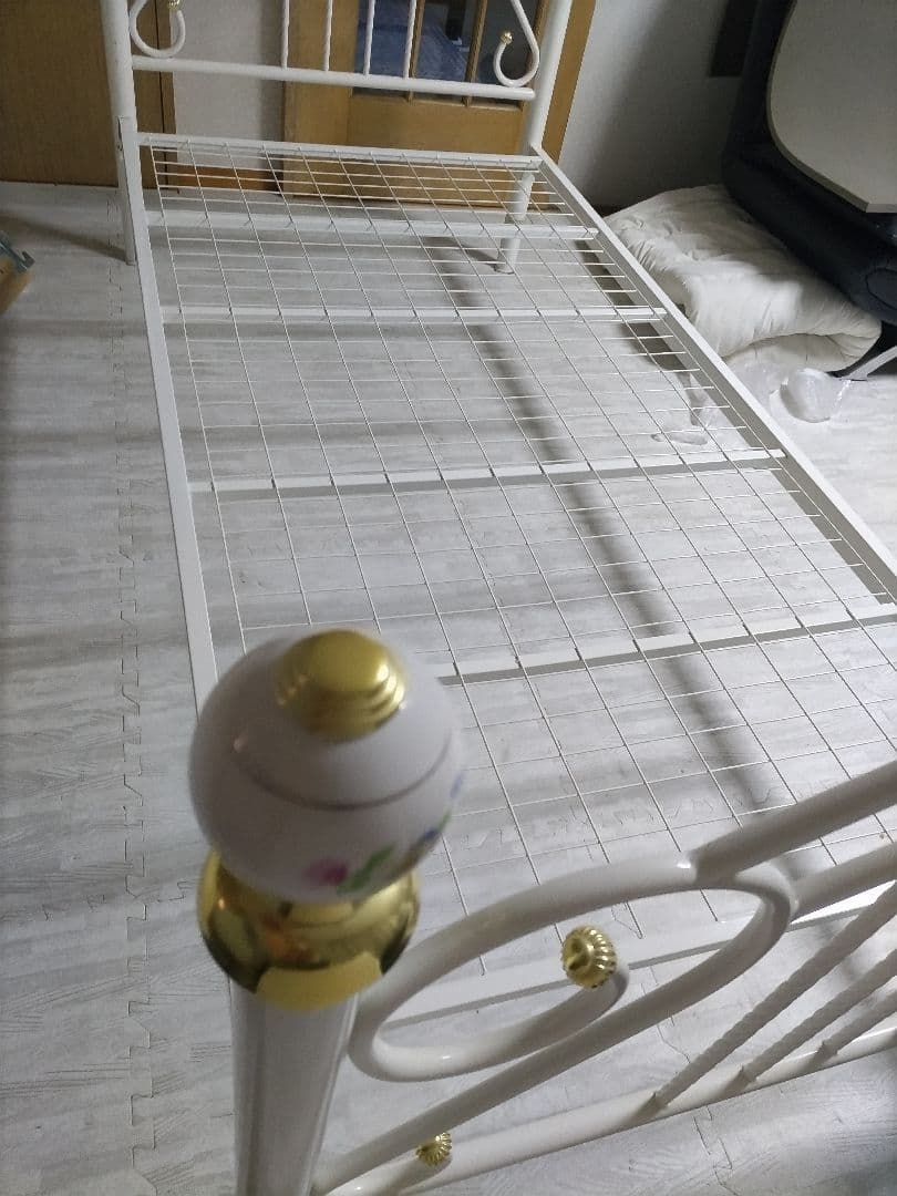 札幌市近郊の方限定！送料無料！ニトリ お姫様ベッド シングルパイプベッド