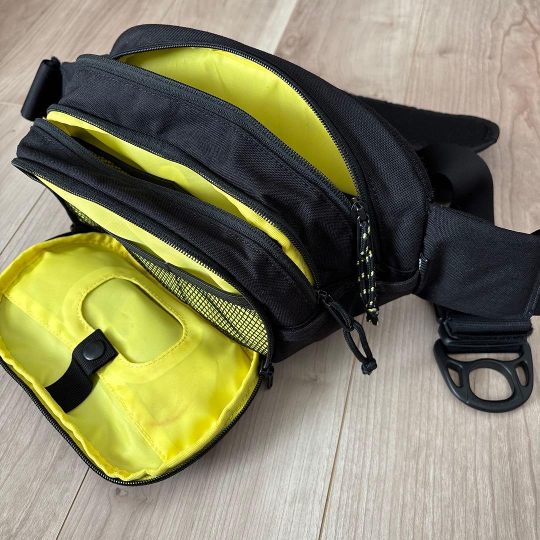 Hugoo ヒップシート ショルダーバッグ ブラック