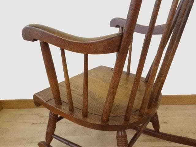 飛騨産業キツツキ　木製　ロッキングチェアーA　再塗装済　ＵＳＥＤ