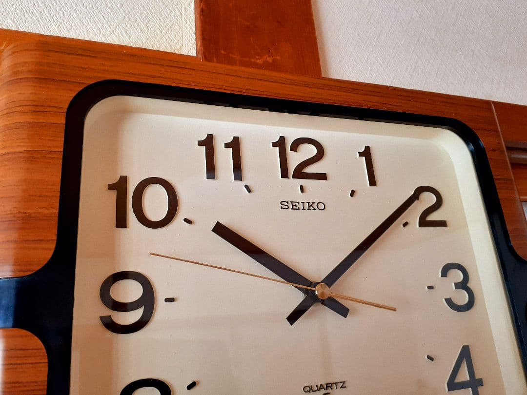 70's　SEIKO　掛け時計　ミッドセンチュリー　ビンテージ　レトロ　木目調