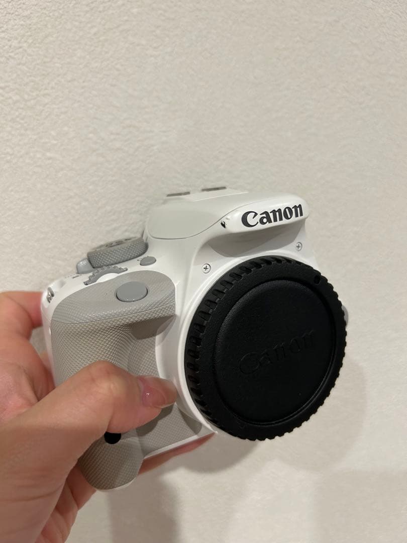 Canon EOS Kiss X7ホワイト 2本レンズ付き