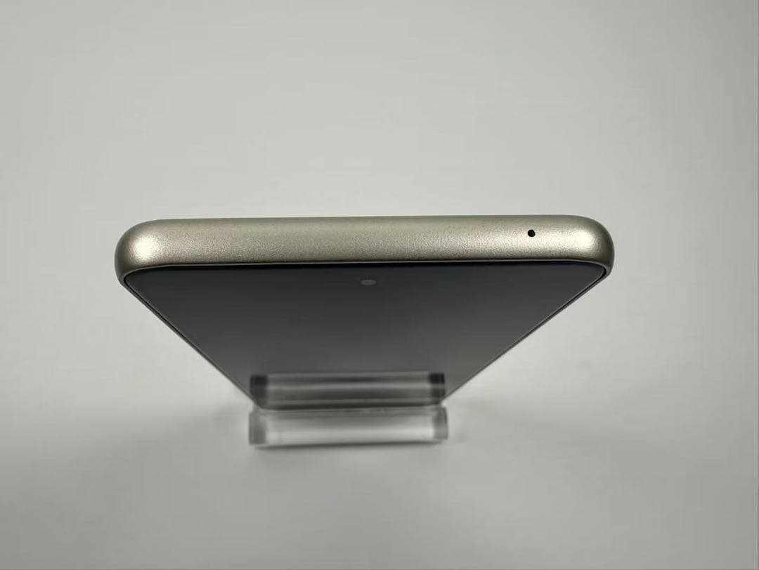 Arrows We2 Plus F-51E 256GB シャンパンシルバー